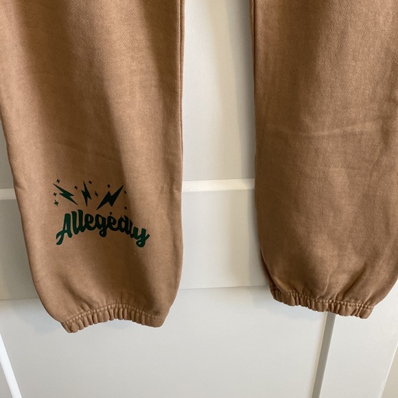 Sweatpants - Picture 2 of 3